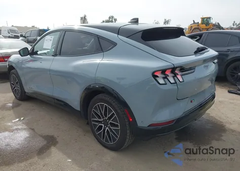 2024 Ford Mustang Mach-E Premium z USA, uszkodzony, nr VIN 3FMTK3R45RMA02606